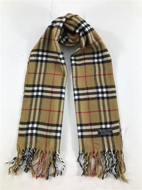 burberry scarf men used